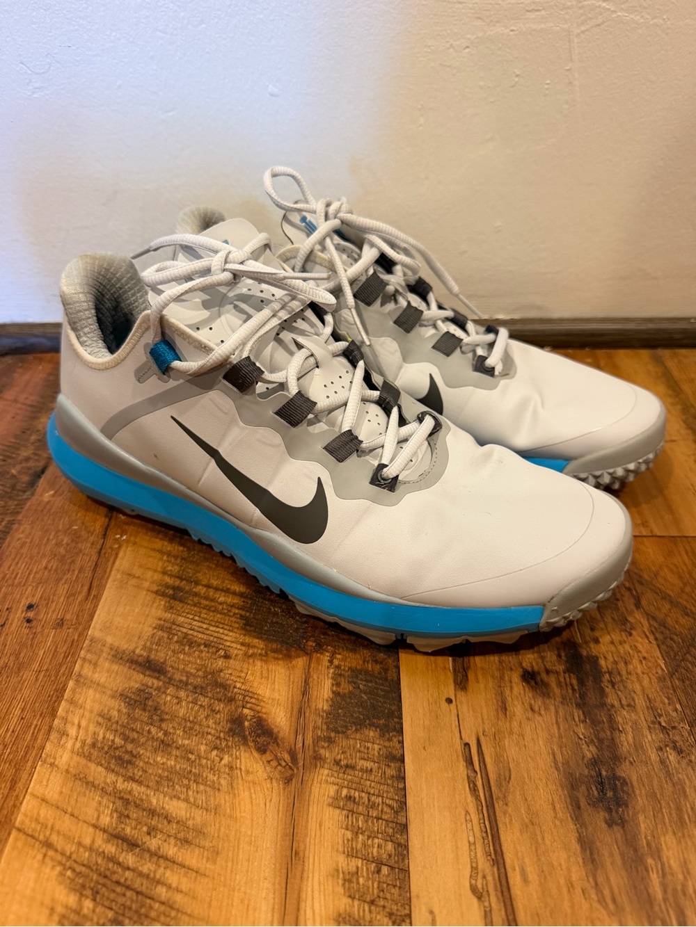 RARE Nike TW13 Spiked Golf Shoes Men’s Size 11.5 (DR5752-001) Grey Blue Tiger